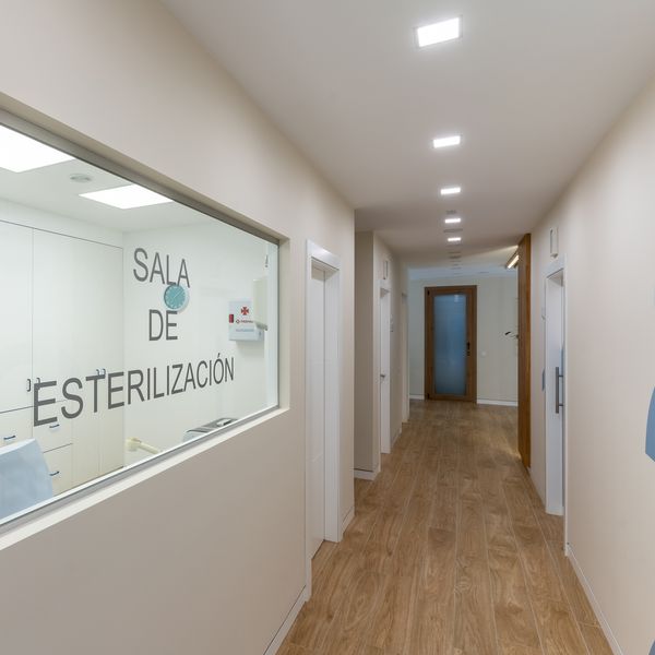 distribuidor clinica dental ventas toledo invisalign implantes dentales